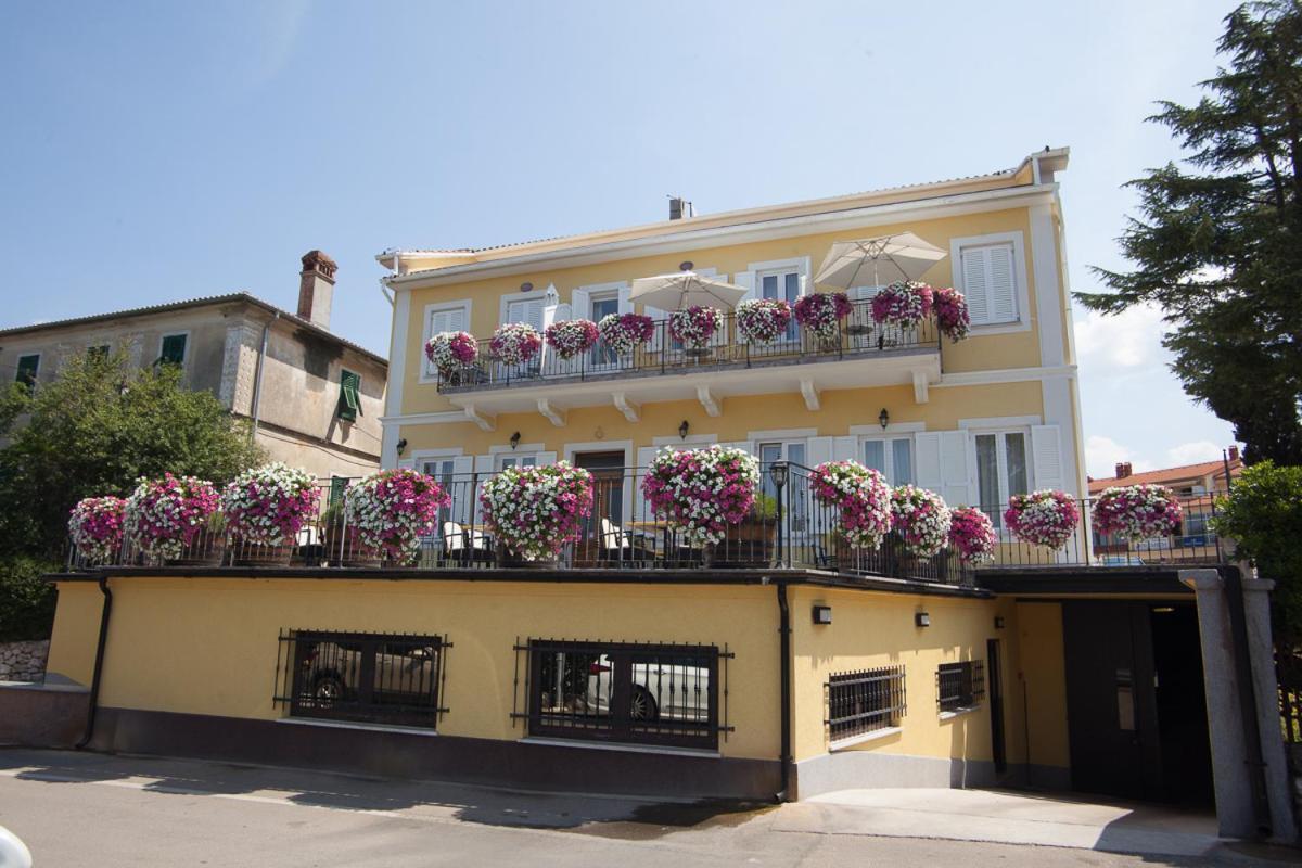 Frajona Apartments Malinska Exterior foto